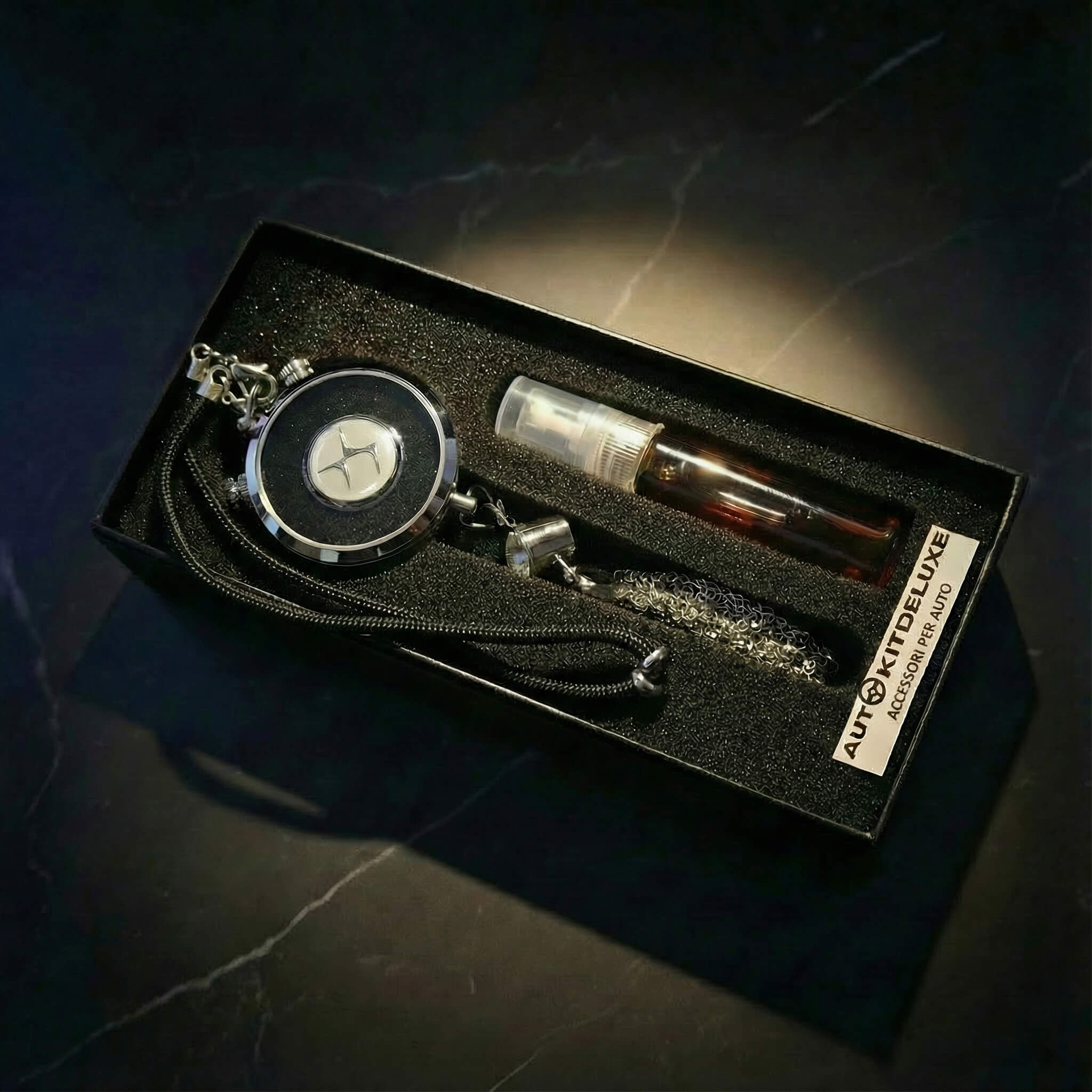 PROFUMATORE PER AUTO CON LOGO (Profumo incluso)