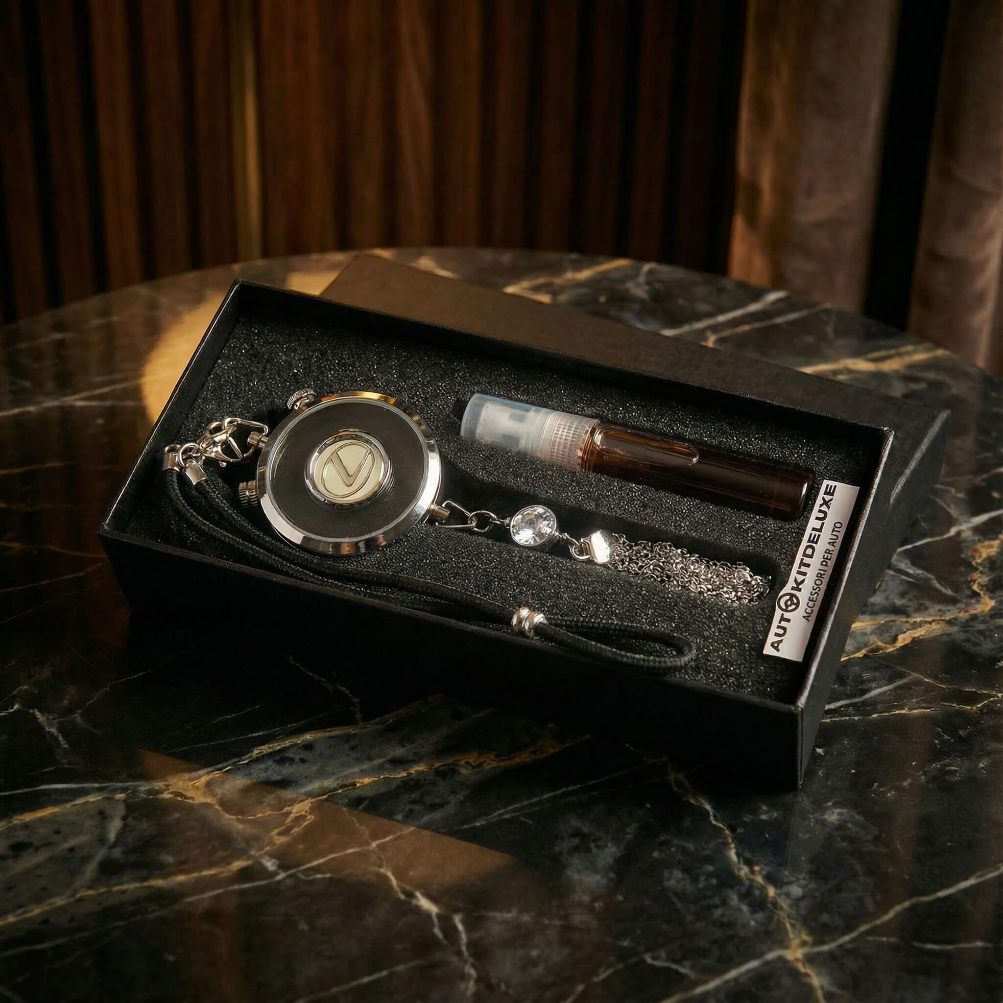 PROFUMATORE PER AUTO CON LOGO (Profumo incluso)