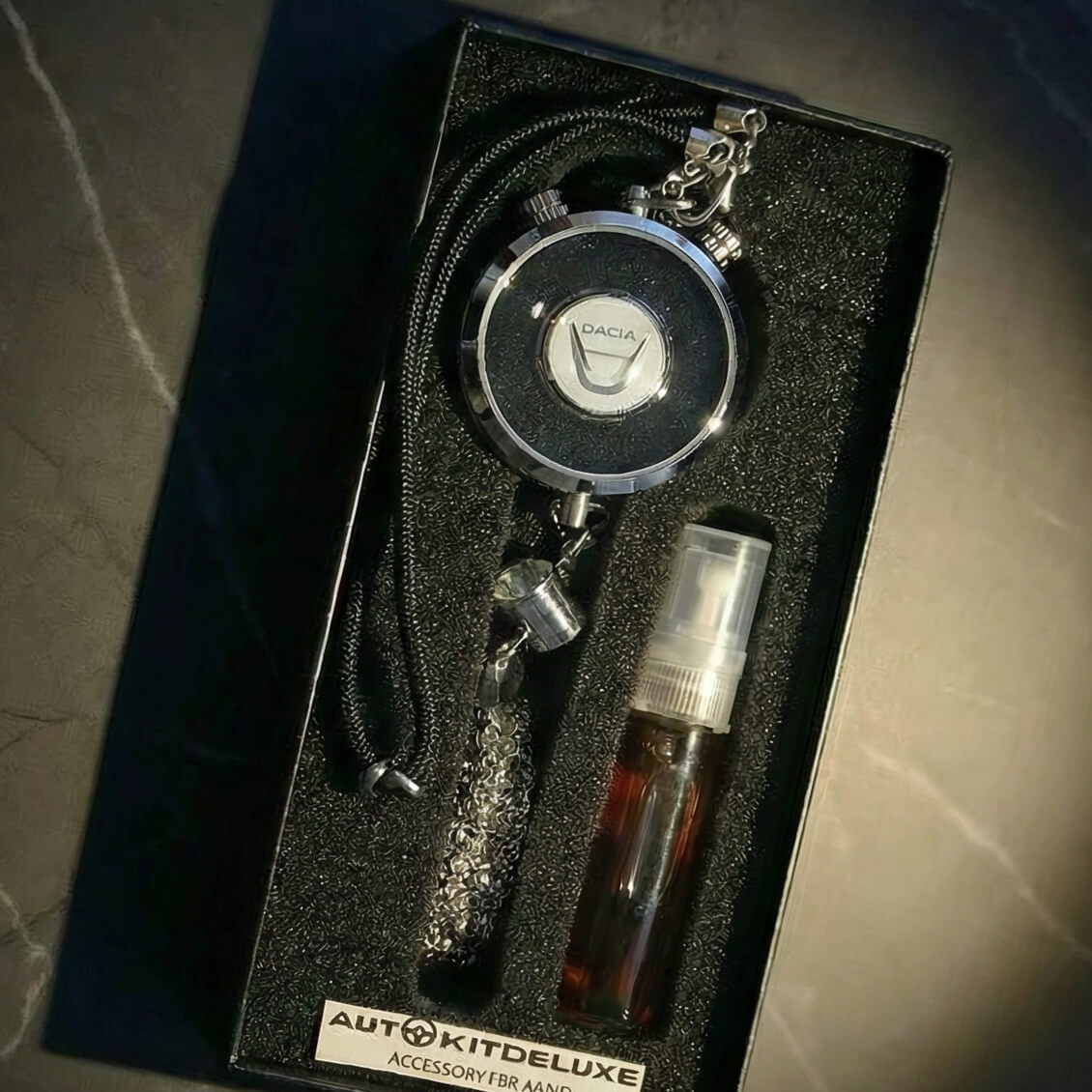 PROFUMATORE PER AUTO CON LOGO (Profumo incluso)